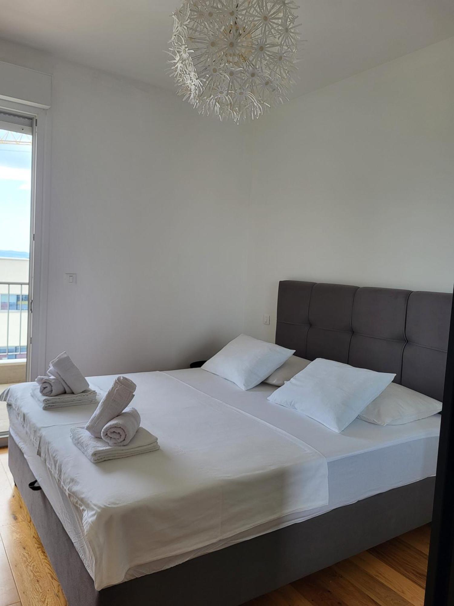 Allora Apartment With Panoramic Sea View スプリト エクステリア 写真